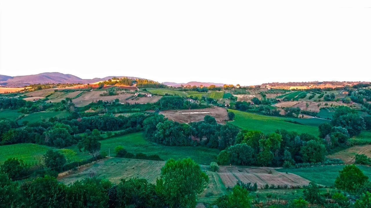 Casale San Pietro Bed & Breakfast Otricoli Eksteriør bilde