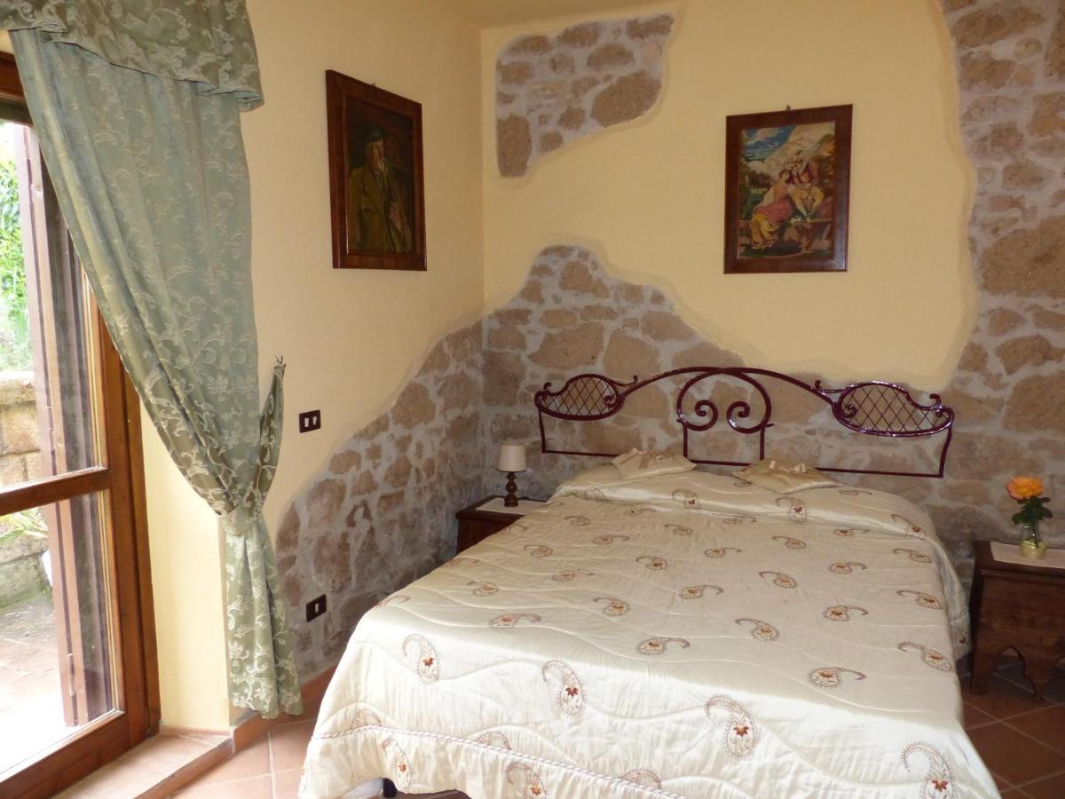 Casale San Pietro Bed & Breakfast Otricoli Eksteriør bilde