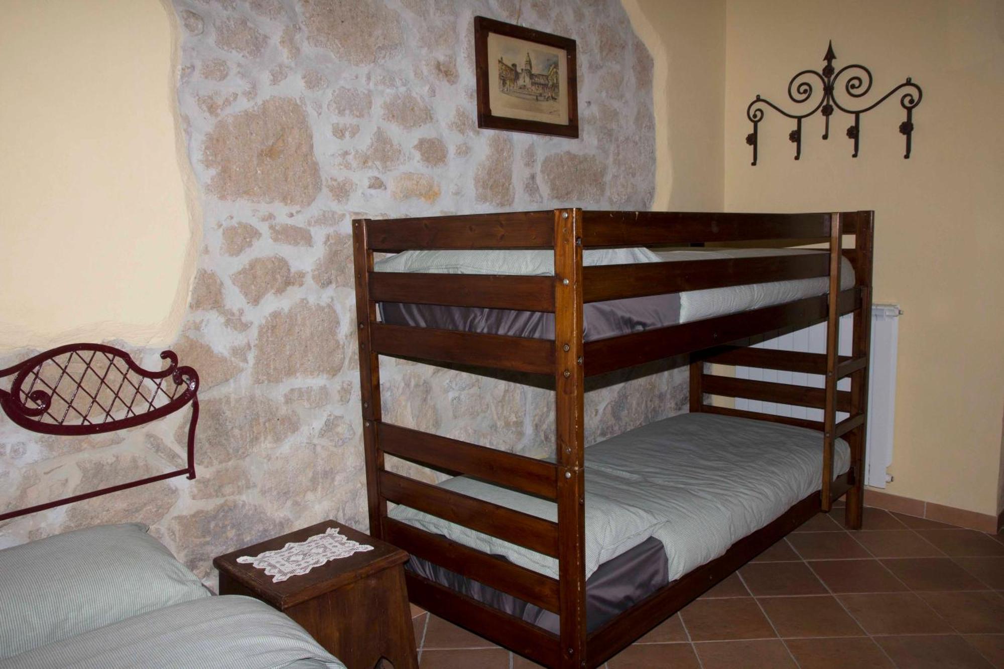Casale San Pietro Bed & Breakfast Otricoli Eksteriør bilde
