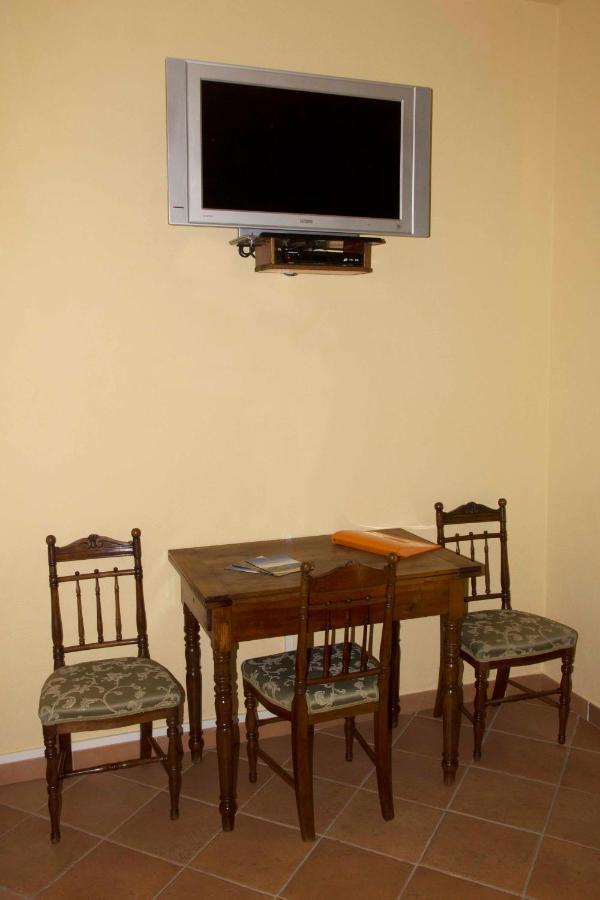 Casale San Pietro Bed & Breakfast Otricoli Eksteriør bilde